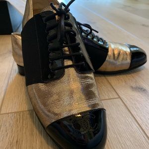 Chanel lace up oxford gold and black size 39.5